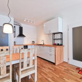 Pronájem bytu 2+kk 61 m² Praha Karlín, Breitfeldova