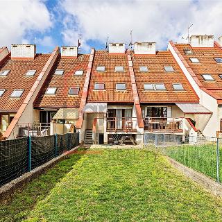 Pronájem rodinného domu 180 m² Praha, Na Fialce I