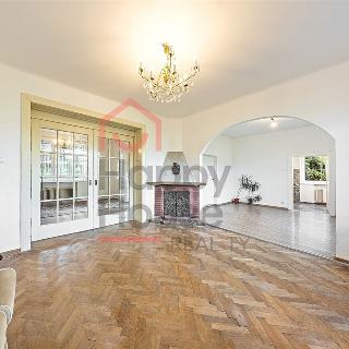 Pronájem bytu 3+1 69 m² Praha, Podbělohorská