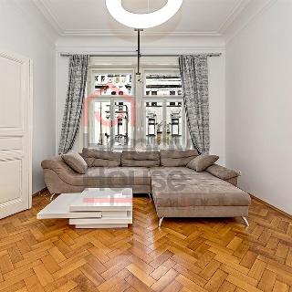 Pronájem bytu 3+kk 90 m² Praha, Pařížská