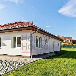 Pronájem bytu 4+kk 84 m² Velvary