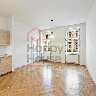 Pronájem bytu 2+kk 59 m² Praha, Italská