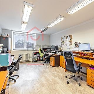 Pronájem kanceláře 277 m² Praha, Třebohostická