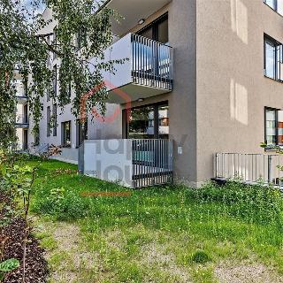 Pronájem bytu 3+kk 79 m² Praha