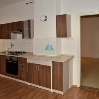 Pronájem bytu 1+1 68 m² Cheb, Úzká