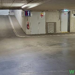 Pronájem parkovacího místa 13 m² Brno, Kovářská