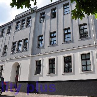 Pronájem bytu 1+kk a garsoniéry 39 m² Liberec, Švermova