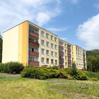 Prodej bytu 4+1 75 m² Ústí nad Labem, Dvojdomí