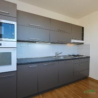 Pronájem bytu 2+1 58 m² Jablonec nad Nisou, Pobřežní