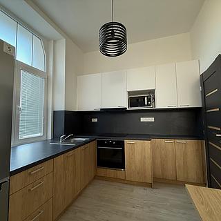 Pronájem bytu 1+kk, garsoniery 32 m&sup2; Ústí nad Labem