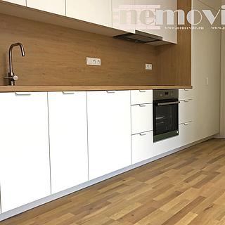 Pronájem bytu 2+kk 43 m&sup2; Hradec Králové