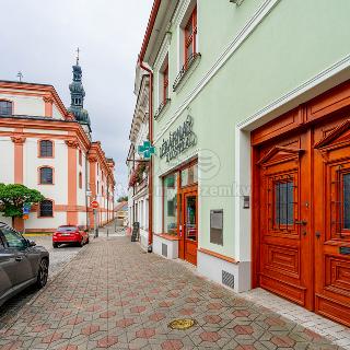 Pronájem obchodu 21 m² Polná, Husovo náměstí