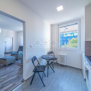 Pronájem bytu 2+1 43 m² Havířov, Okružní