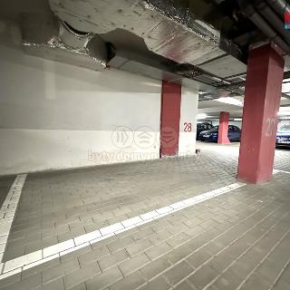 Prodej garáže 12 m² Praha, Pod cihelnou