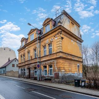 Prodej bytu 2+1 40 m² Karlovy Vary, Prašná