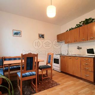 Pronájem bytu 1+1 33 m² Milovice, Mírová