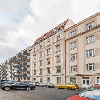 Prodej bytu 1+kk a garsoniéry 28 m² Praha, Pod Kavalírkou