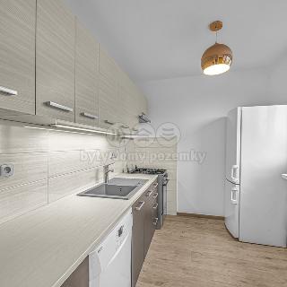 Prodej bytu 3+1 65 m² Čelákovice, Rumunská