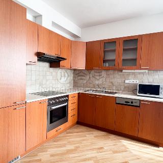 Pronájem bytu 2+kk 58 m² Zlín, Bartošova