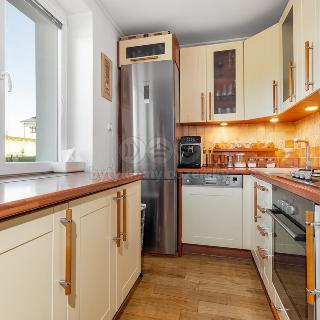 Prodej bytu 4+kk 81 m² Hradec Králové, Dykova