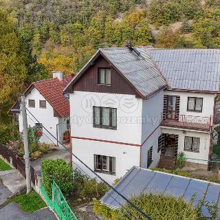 Prodej rodinného domu 140 m² Všenory