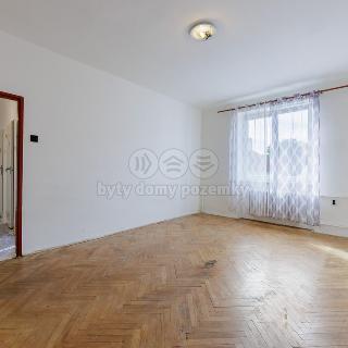 Prodej bytu 2+1 50 m² Sokolov, Heyrovského