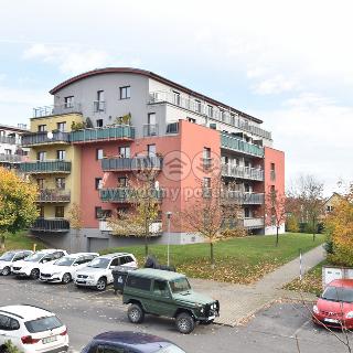 Pronájem bytu 2+kk 64 m² Praha, Andersenova