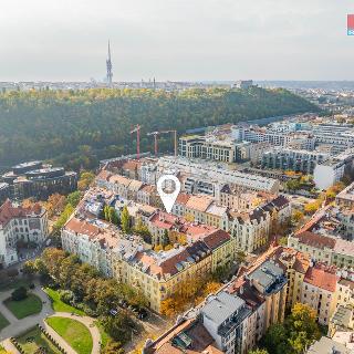 Prodej bytu 2+1 77 m² Praha, Březinova