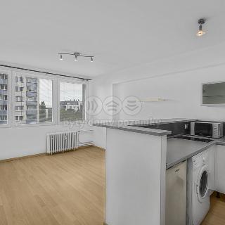 Pronájem bytu 1+kk a garsoniéry 25 m² Praha, Evropská