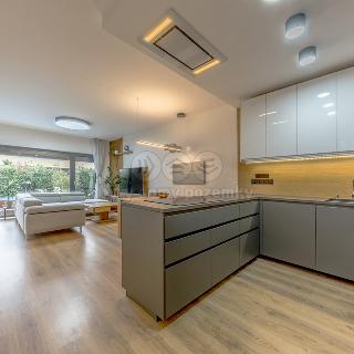 Prodej bytu 3+kk 81 m² Praha, Pacholíkova