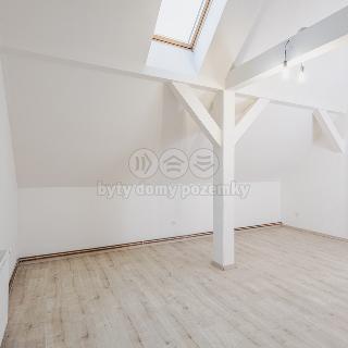 Prodej bytu 2+kk 72 m² Děčín, Na Hrázi