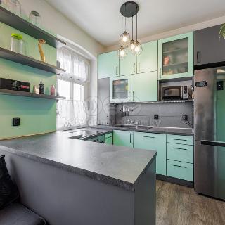 Prodej bytu 4+kk 90 m² Karlovy Vary, Dlouhá