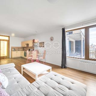 Prodej bytu 2+kk 53 m² Plzeň, Pallova