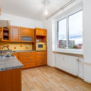 Pronájem bytu 2+1 54 m² Praha, Bojanovická