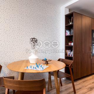 Prodej bytu 2+kk 48 m² Praha, Čenětická