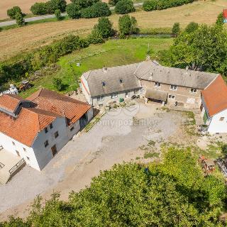 Prodej zemědělské usedlosti 895 m² Dřetovice