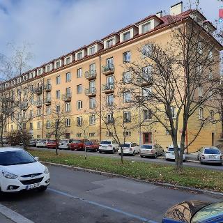 Prodej bytu 2+1 59 m² Praha, Kladenská