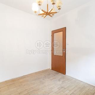 Prodej bytu 4+kk 90 m² Český Těšín, Štefánikova