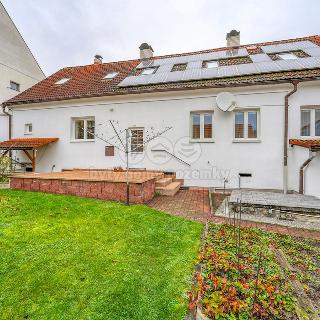 Pronájem rodinného domu 35 m² Město Touškov, Dolní náměstí