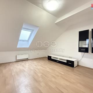 Pronájem bytu 2+1 55 m² Nové Město nad Metují, Nádražní