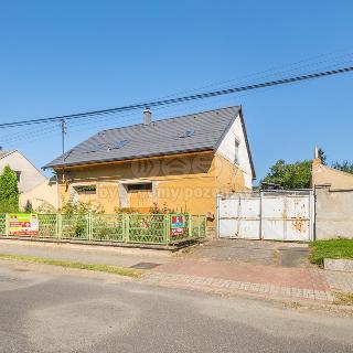 Prodej rodinného domu 225 m² Řisuty