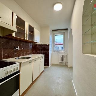 Pronájem bytu 3+1 76 m² Týnec nad Sázavou, Okružní