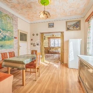 Prodej rodinného domu 105 m² Slaný, Bartošova