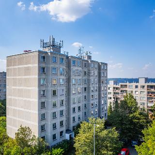 Prodej bytu 3+1 77 m² Praha, Petržílova