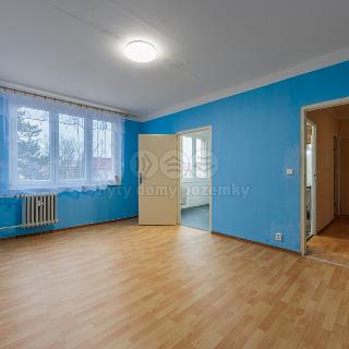 Pronájem bytu 3+1 68 m² Karlovy Vary, Hlávkova