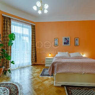 Pronájem bytu 2+1 65 m² Mariánské Lázně, Karlovarská