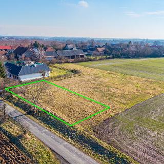 Prodej stavební parcely 778 m² Katusice