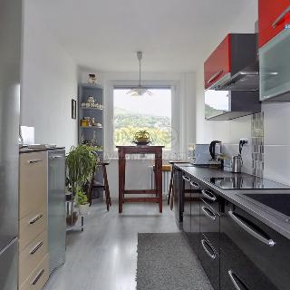 Prodej bytu 4+1 99 m² Teplice, Pod hvězdárnou