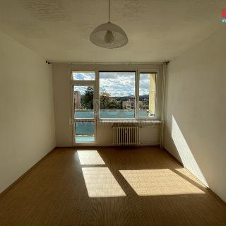 Pronájem bytu 1+kk a garsoniéry 36 m² Liberec, Nad Školou