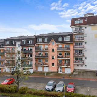 Pronájem bytu 1+kk a garsoniéry 33 m² Kladno, Vojtěcha Lanny